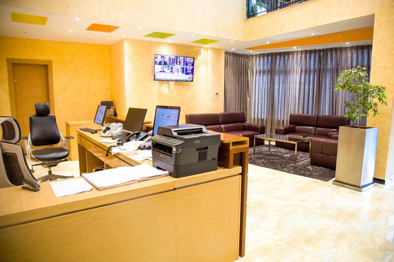 Vamos Addis Hotel Eksteriør billede