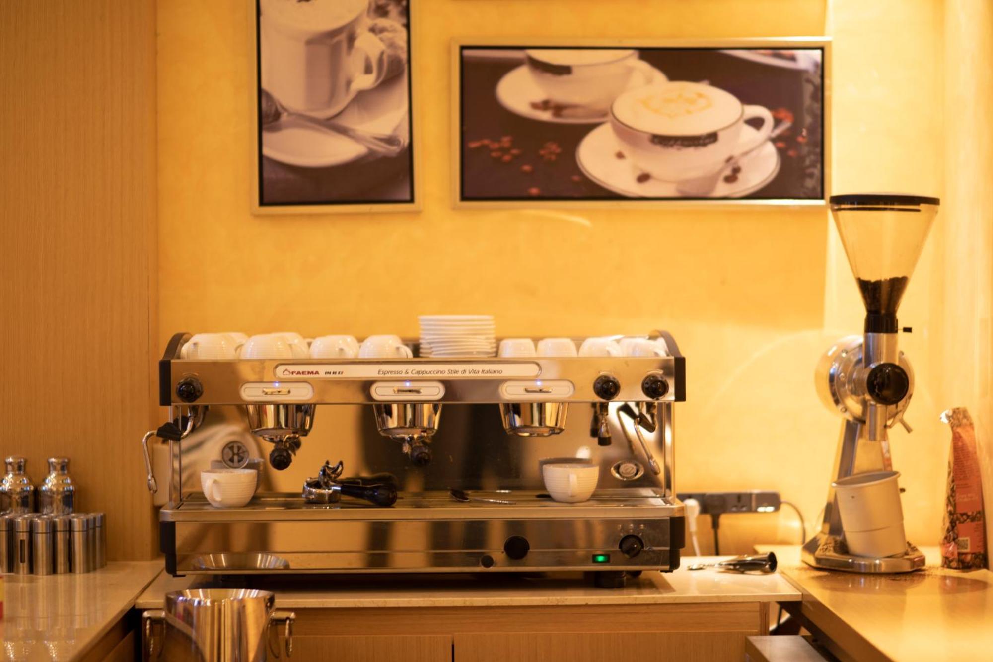 Vamos Addis Hotel Eksteriør billede