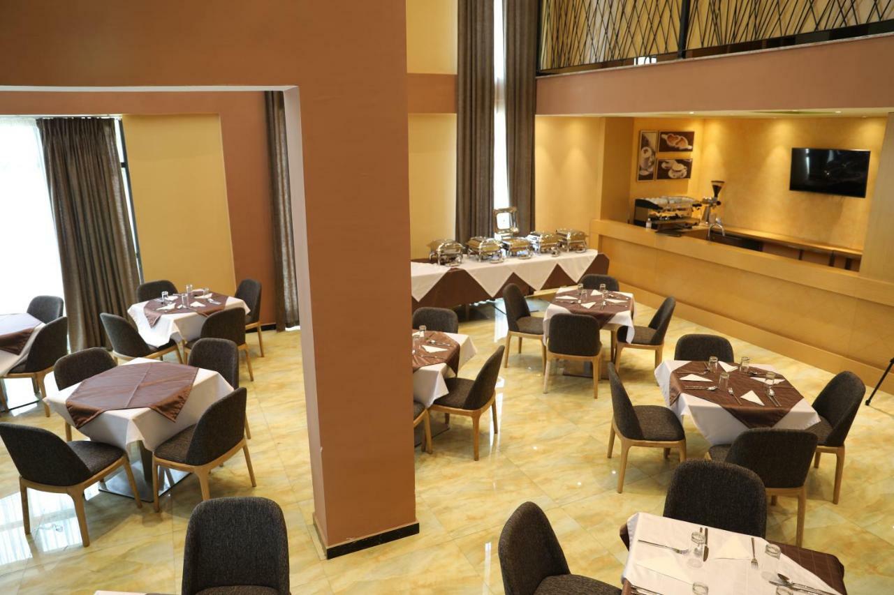 Vamos Addis Hotel Eksteriør billede